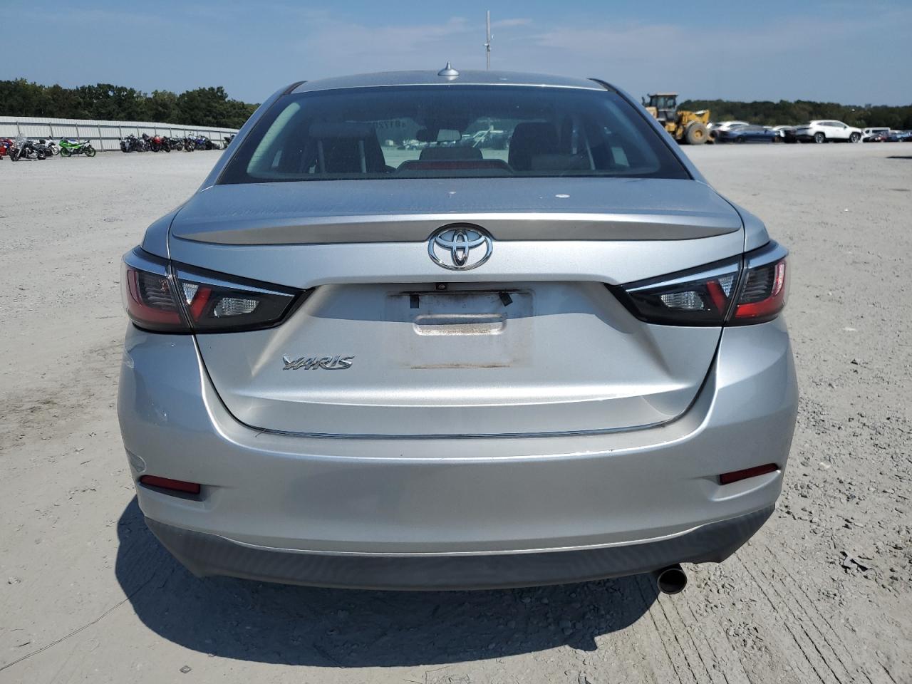 2019 Toyota Yaris L VIN: 3MYDLBYVXKY528448 Lot: 81720915