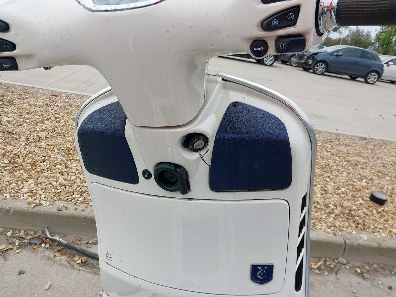 2018 PIAGGIO VESPA GTS YACHT CLUB 125 