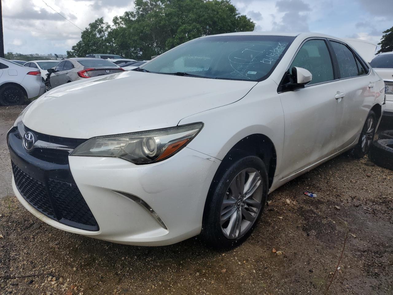 2015 Toyota Camry Le