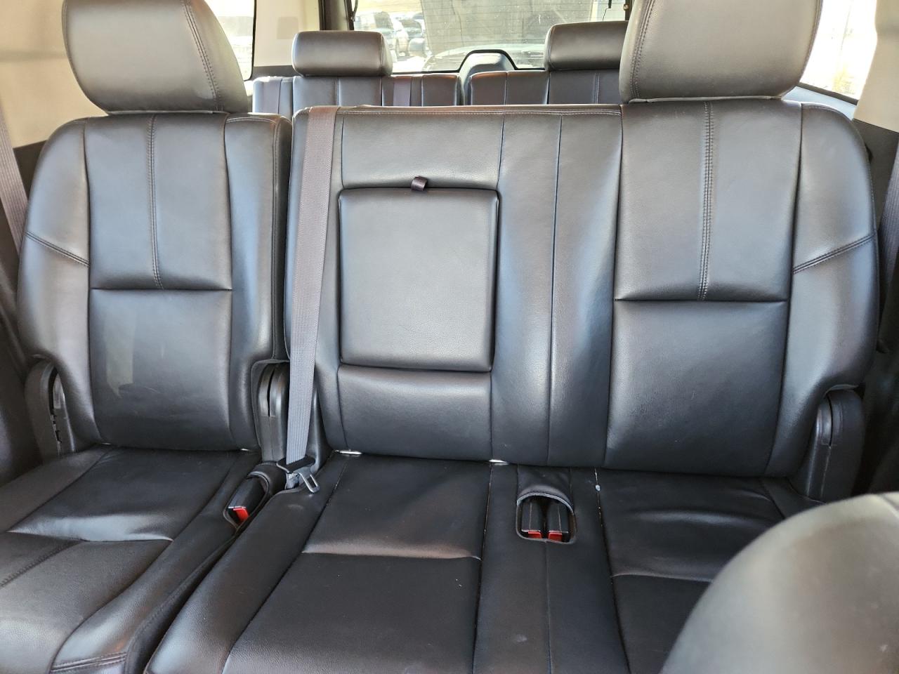 2013 GMC Yukon Xl K1500 Slt VIN: 1GKS2KE74DR219411 Lot: 84421365