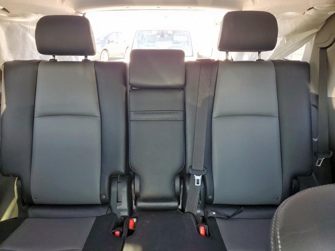 2022 Toyota 4Runner Sr5 VIN: JTEFU5JR5N5269237 Lot: 84646705