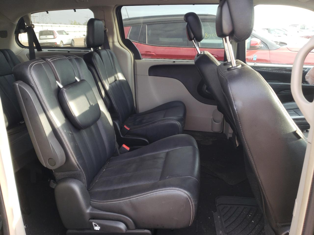 2015 Chrysler Town & Country Touring VIN: 2C4RC1BG0FR716636 Lot: 80153495