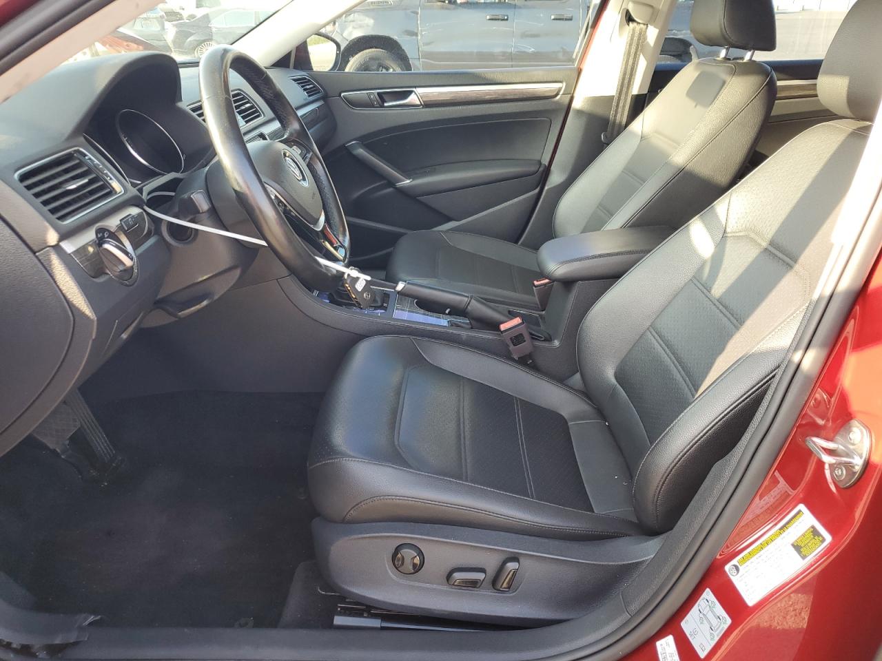 2018 Volkswagen Passat Se VIN: 1VWBA7A39JC040761 Lot: 84818605