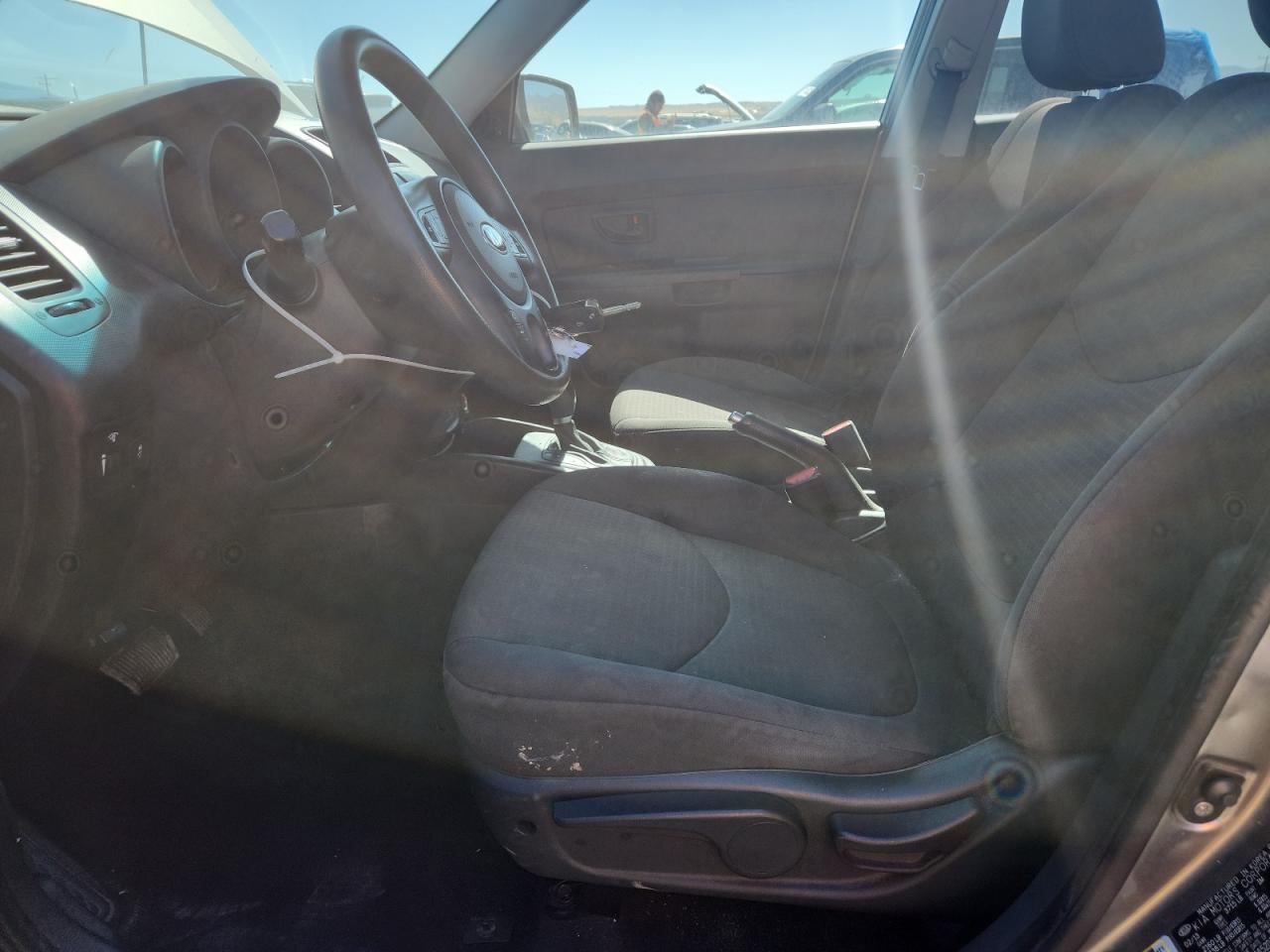 2013 Kia Soul VIN: KNDJT2A52D7586327 Lot: 84043715