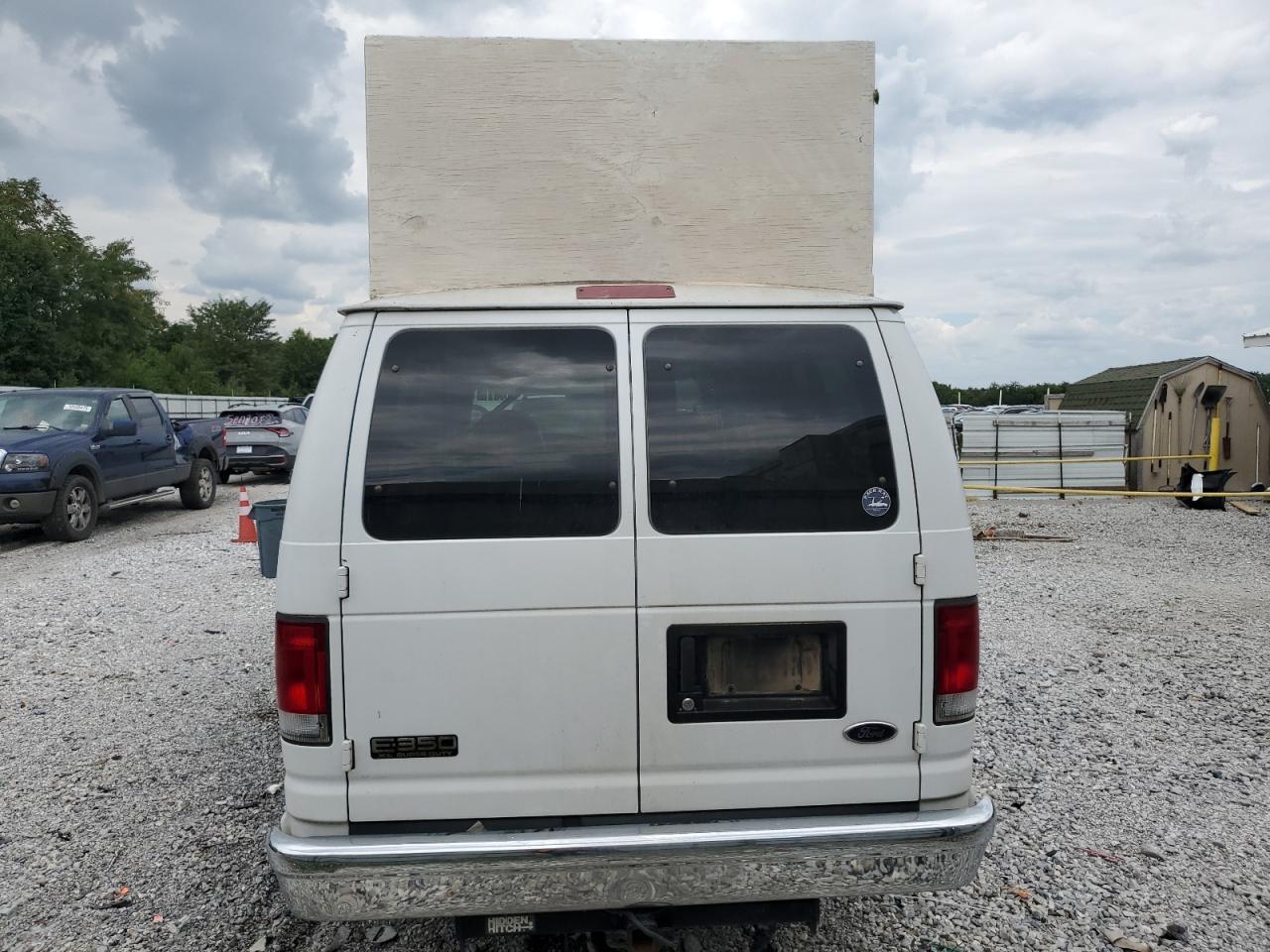 2001 Ford Econoline E350 Super Duty Wagon VIN: 1FBSS31L11HA95608 Lot: 71106405