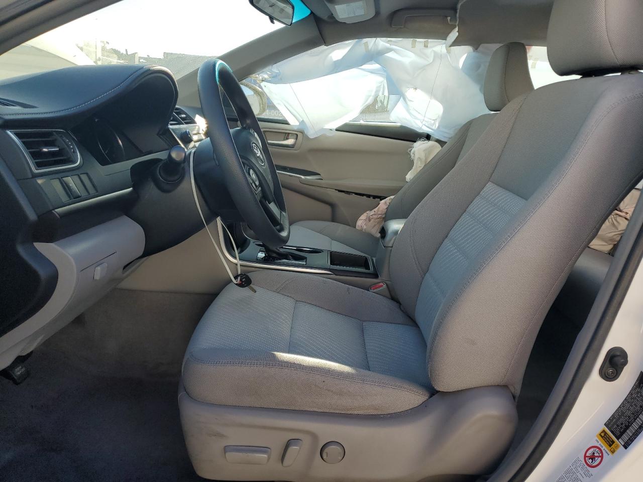 2016 Toyota Camry Le VIN: 4T4BF1FK3GR571752 Lot: 71709605