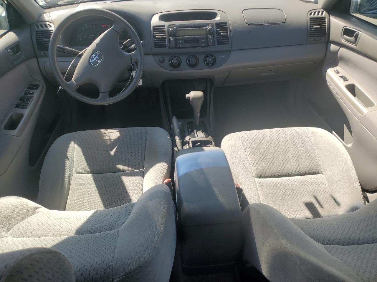 2004 Toyota Camry Le VIN: 4T1BF32K44U076435 Lot: 72024175