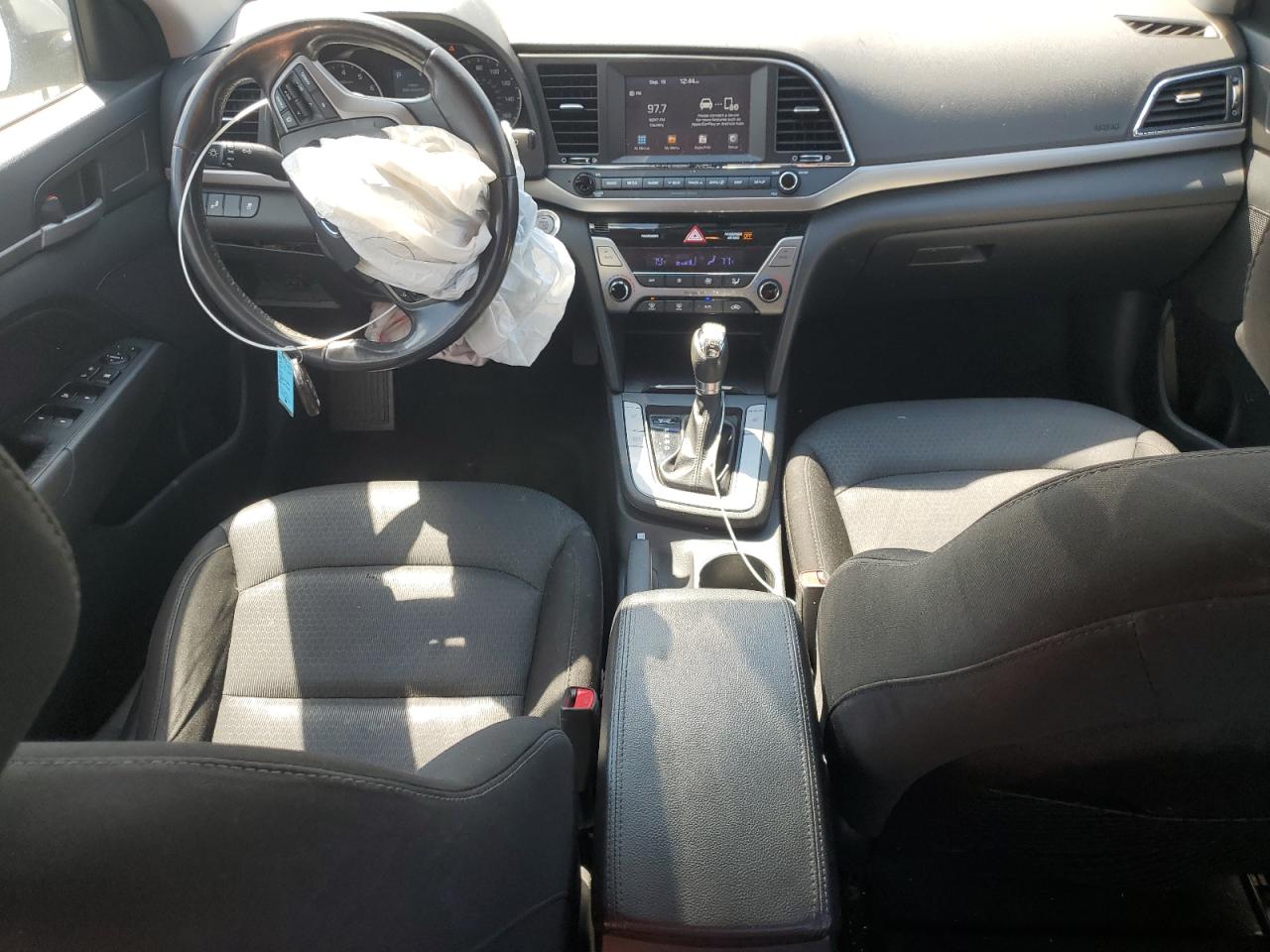 2017 Hyundai Elantra Se VIN: 5NPD84LF3HH194247 Lot: 81372075