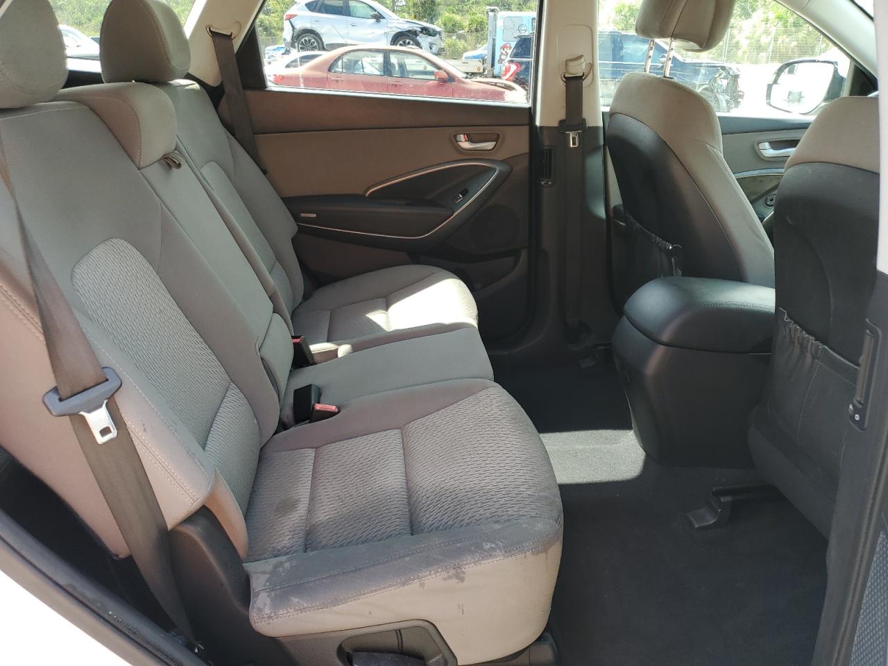 2016 Hyundai Santa Fe Se VIN: KM8SM4HF4GU133162 Lot: 83959315