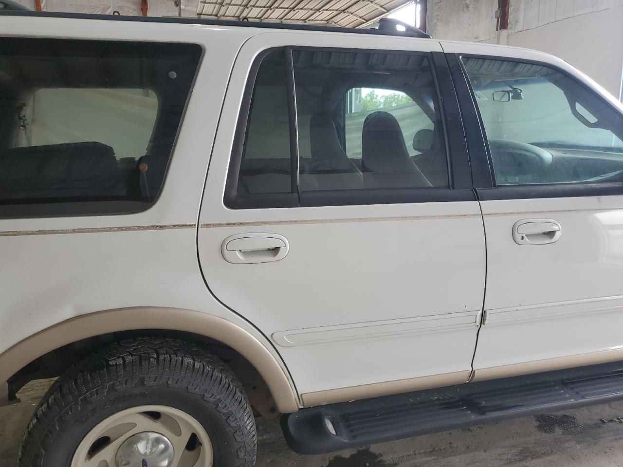 1998 Ford Expedition VIN: 1FMPU18L0WLB65394 Lot: 81615665