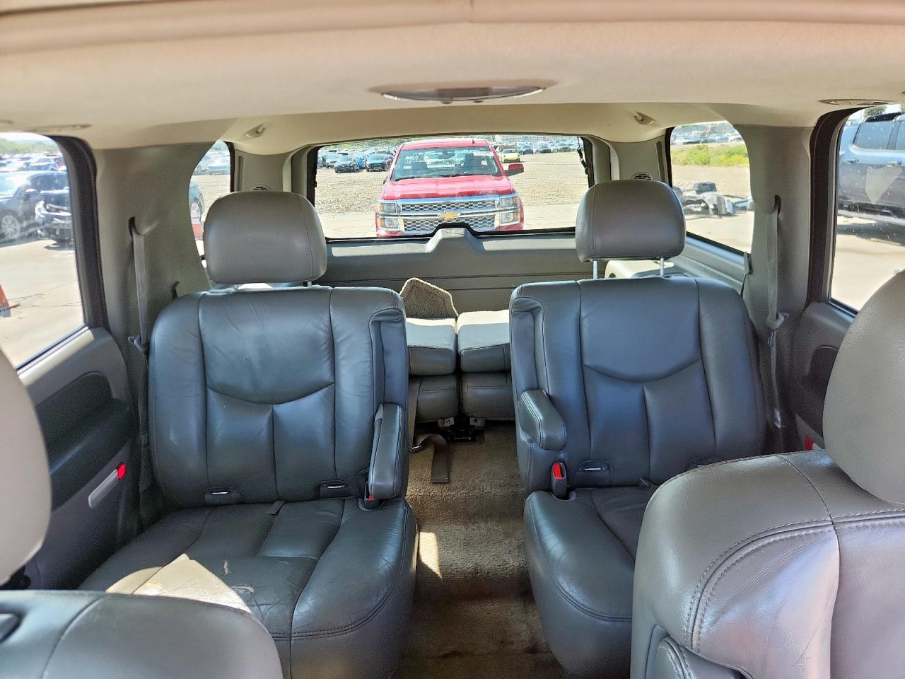 2003 Chevrolet Tahoe K1500 VIN: 1GNEK13Z13R267039 Lot: 83875315