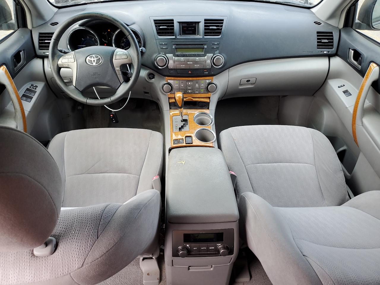 2008 Toyota Highlander Hybrid VIN: JTEEW41A882018261 Lot: 81700345