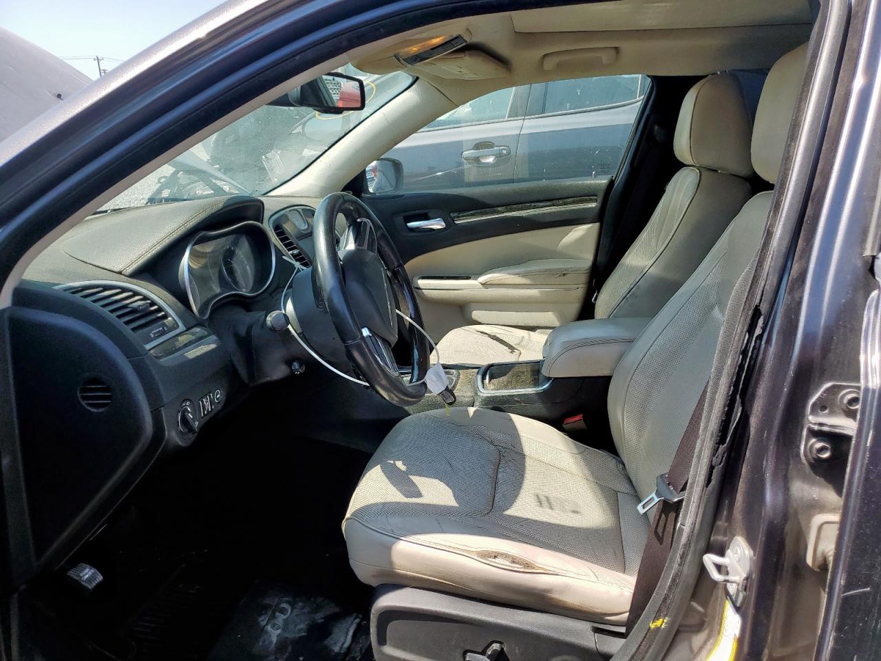 2015 Chrysler 300C VIN: 2C3CCAEG1FH815588 Lot: 71084705