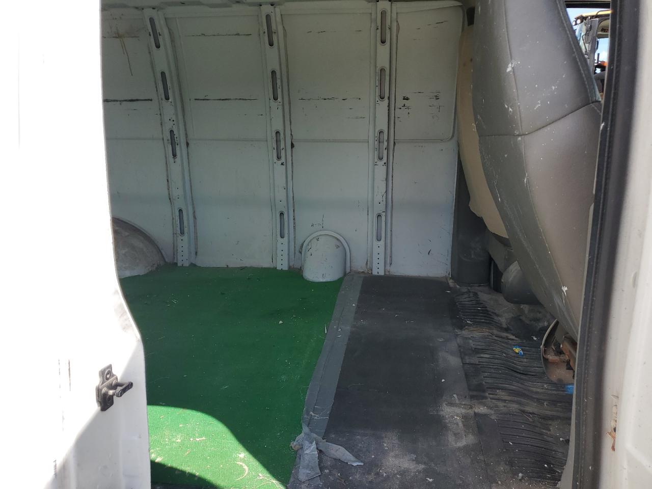 2003 Chevrolet Express G1500 VIN: 1GCFG15X131154703 Lot: 70160445