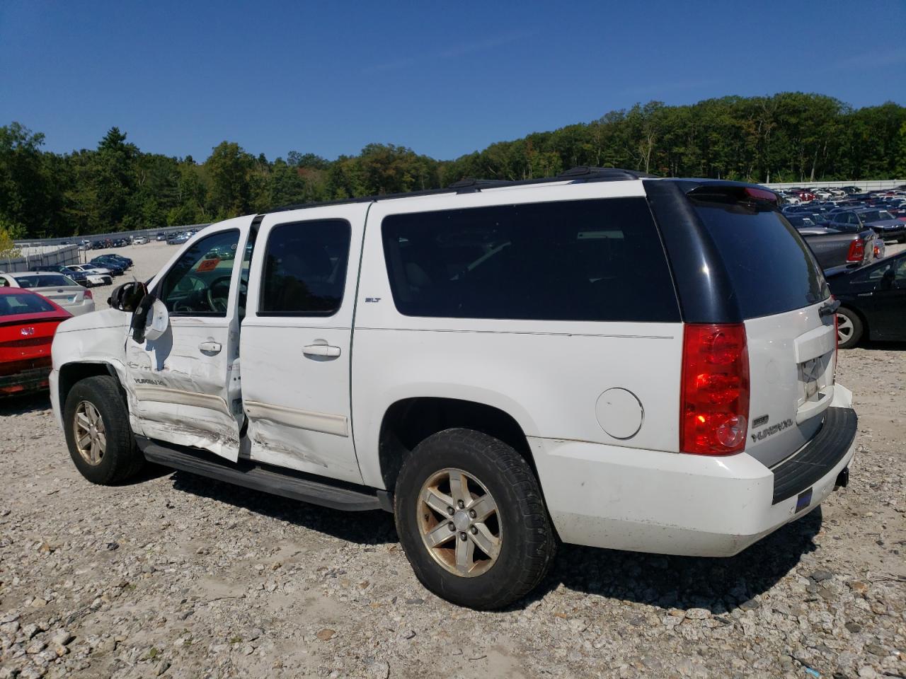 2011 GMC Yukon Xl K1500 Slt VIN: 1GKS2KE33BR123179 Lot: 63833005