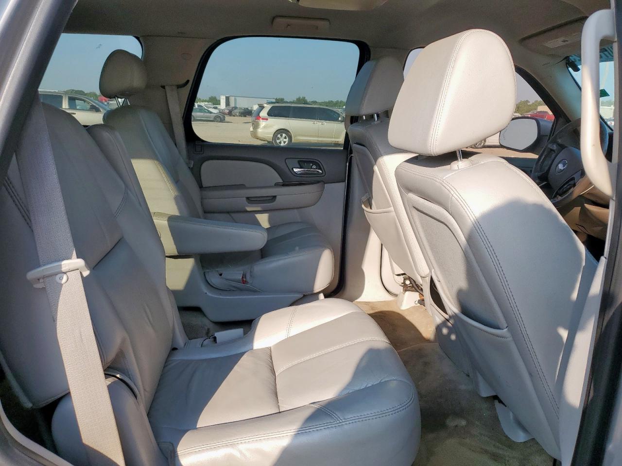 2007 Chevrolet Tahoe C1500 VIN: 1GNFC13J47J401428 Lot: 80751625