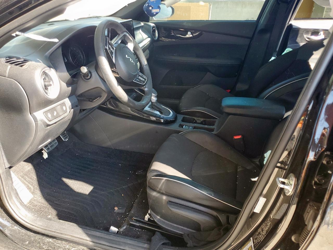 2024 Kia Forte Gt Line VIN: 3KPF54AD3RE715587 Lot: 72082165