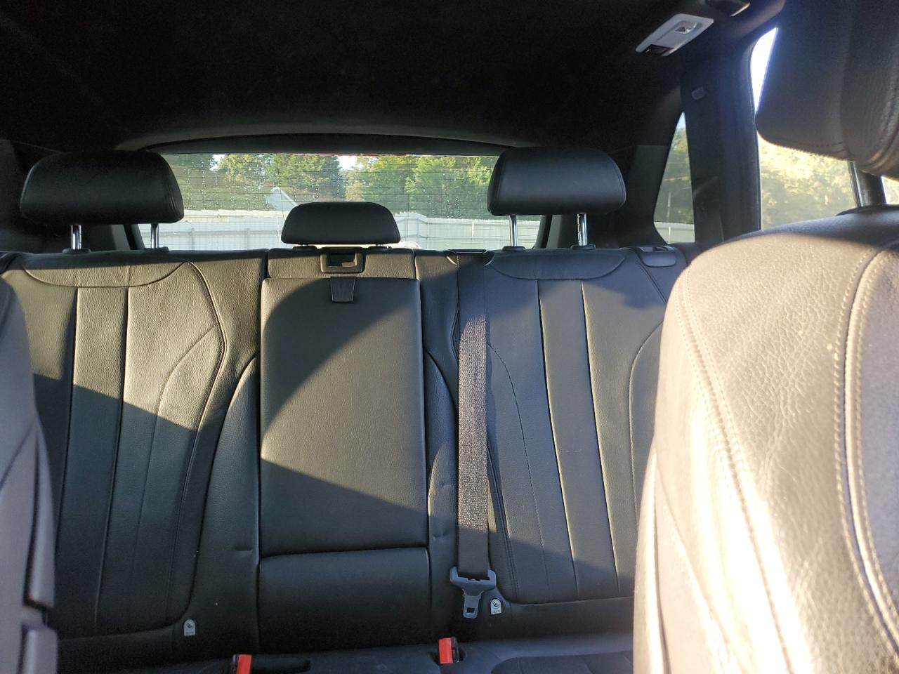 2015 BMW X5 xDrive50I VIN: 5UXKR6C56F0J74185 Lot: 81572675