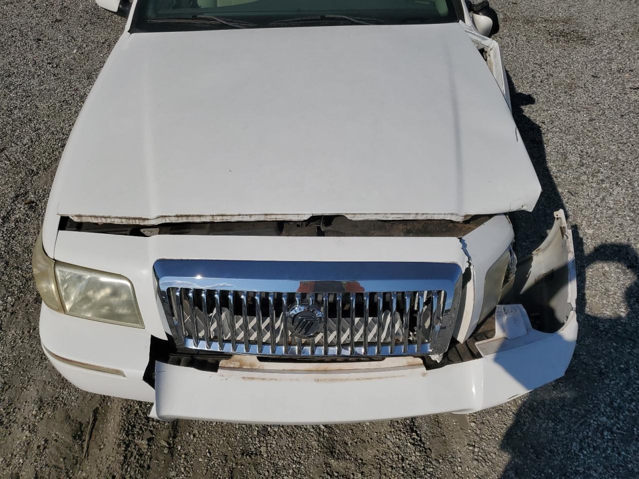 2006 Mercury Grand Marquis Gs VIN: 2MEFM74VX6X651982 Lot: 80440275