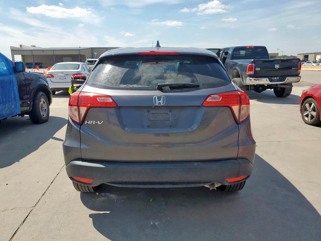 2018 Honda Hr-V Lx VIN: 3CZRU5H31JM715725 Lot: 84410375