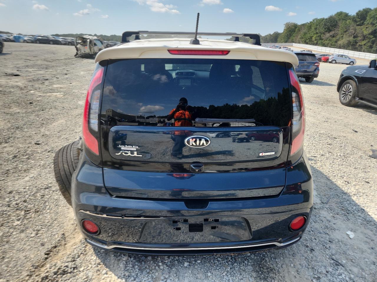 2018 Kia Soul + VIN: KNDJP3A52J7626766 Lot: 70429265