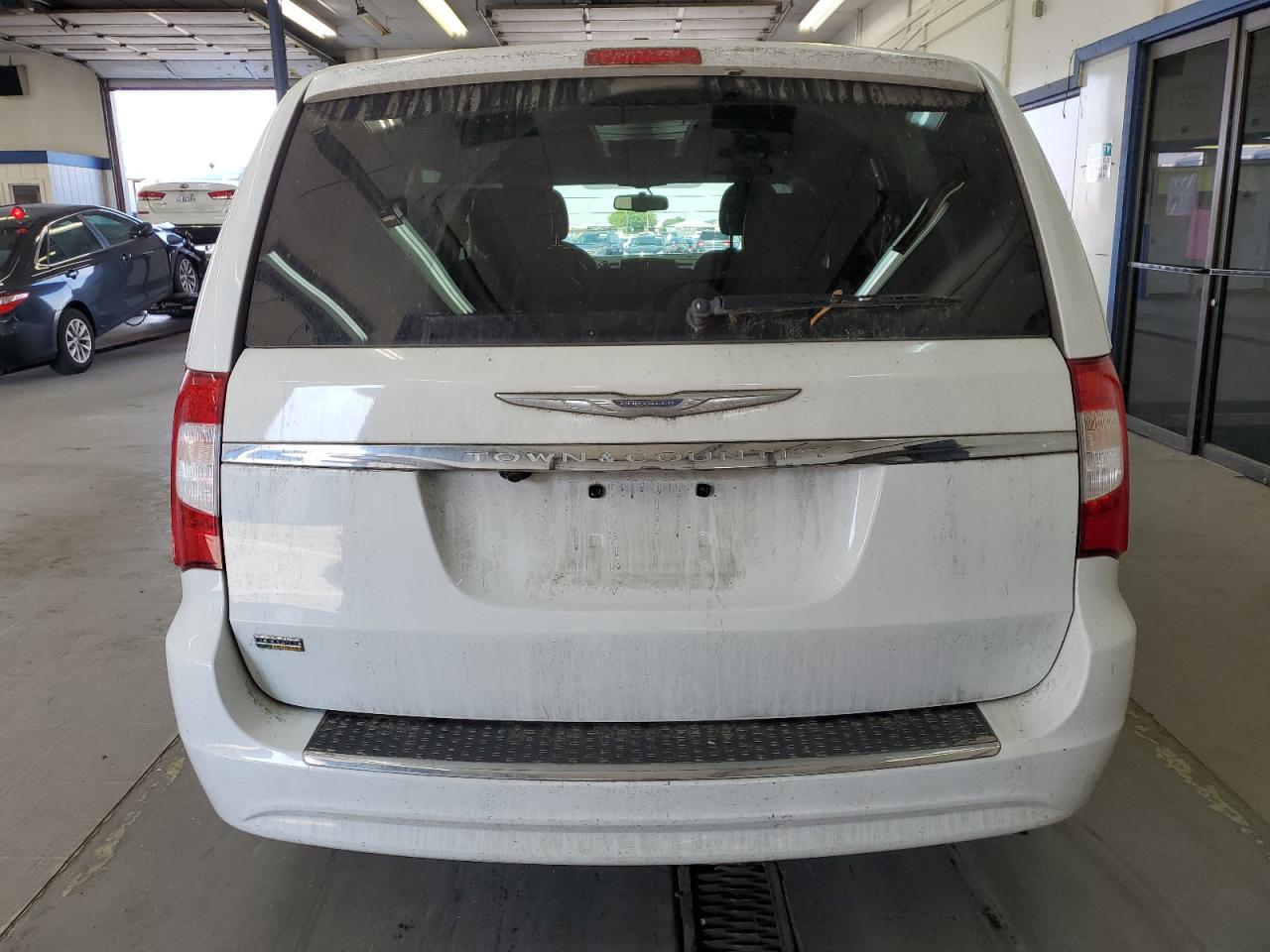 2015 Chrysler Town & Country Touring VIN: 2C4RC1BGXFR717714 Lot: 81633845