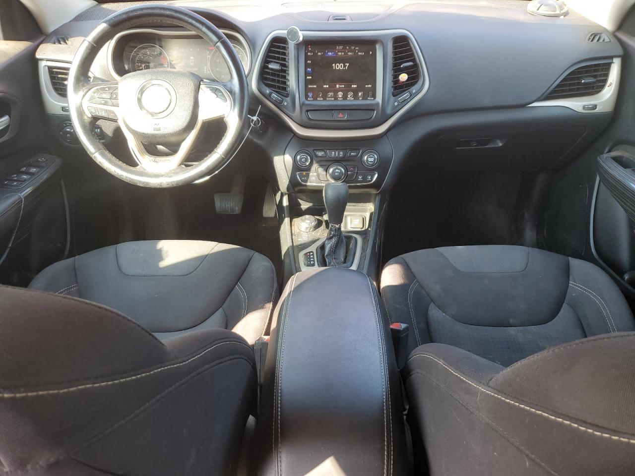 2016 Jeep Cherokee Latitude VIN: 1C4PJMCS4GW310594 Lot: 80718845