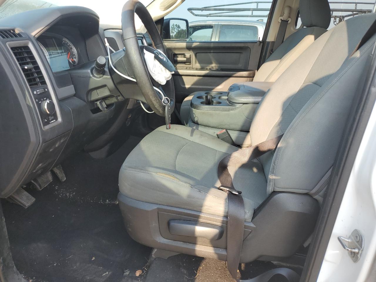 2016 Ram 1500 St VIN: 1C6RR6FG8GS389691 Lot: 81029185