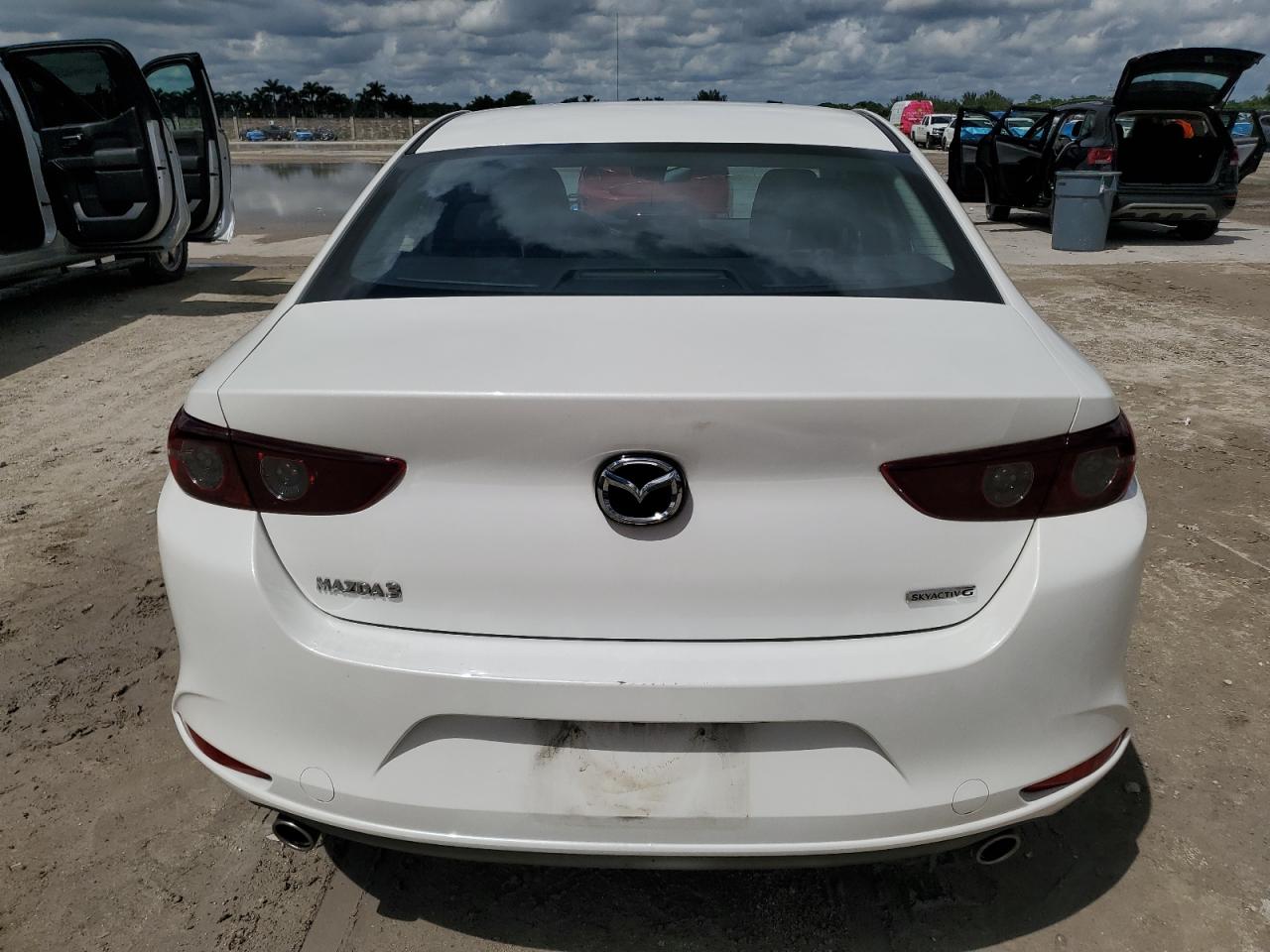 2021 Mazda 3 VIN: JM1BPAAL9M1338113 Lot: 80581875
