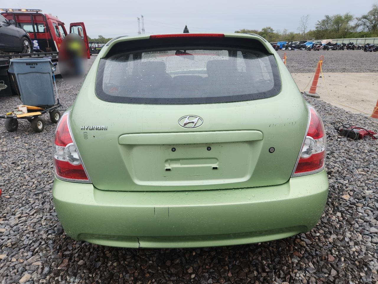 2007 Hyundai Accent Gs VIN: KMHCM36C47U054646 Lot: 83814475