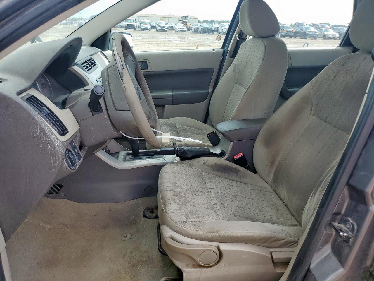 2010 Ford Focus Se VIN: 1FAHP3FNXAW188579 Lot: 81521825