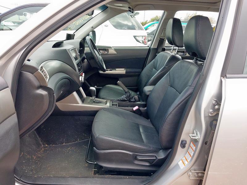 2010 SUBARU FORESTER XS