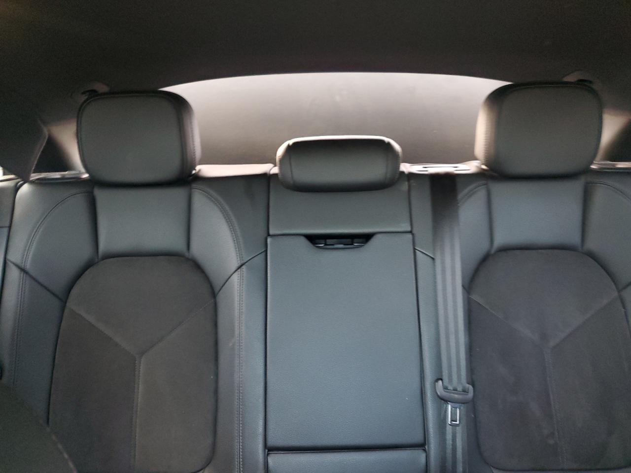 2019 Porsche Macan VIN: WP1AA2A52KLB07610 Lot: 81696755