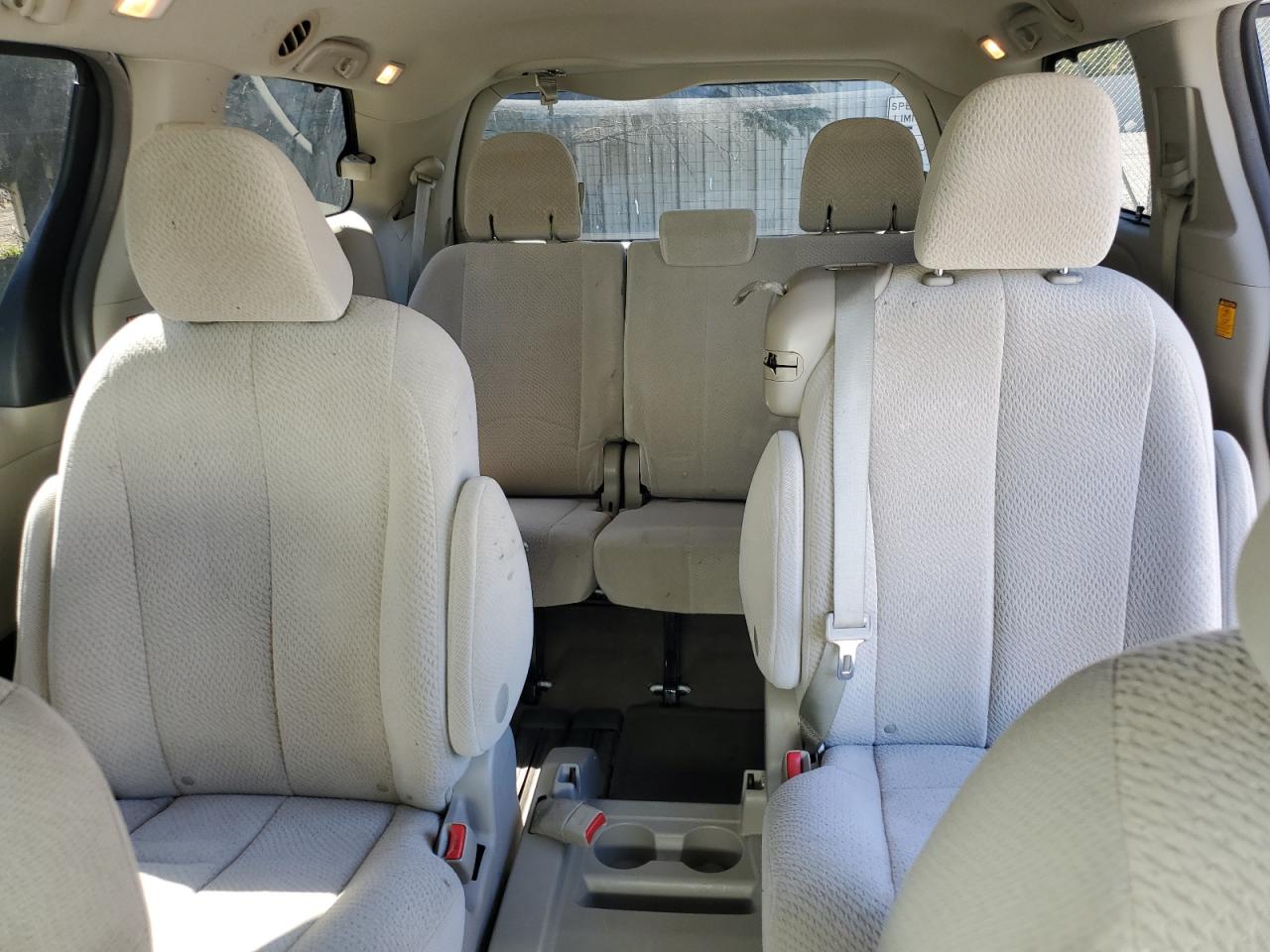 2011 Toyota Sienna Le VIN: 5TDKK3DCXBS173615 Lot: 80029515