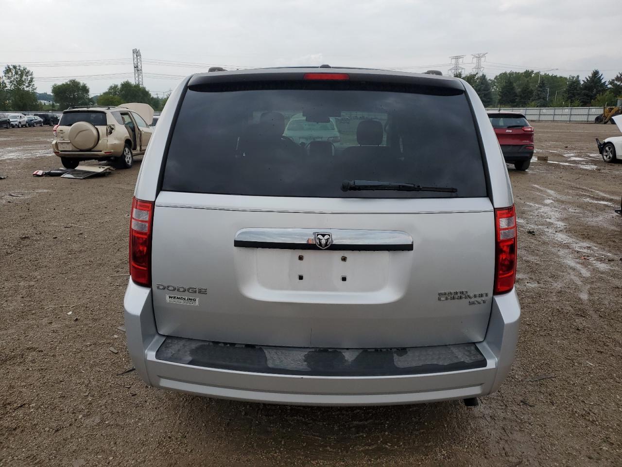 2010 Dodge Grand Caravan Sxt VIN: 2D4RN5D18AR261427 Lot: 71442315