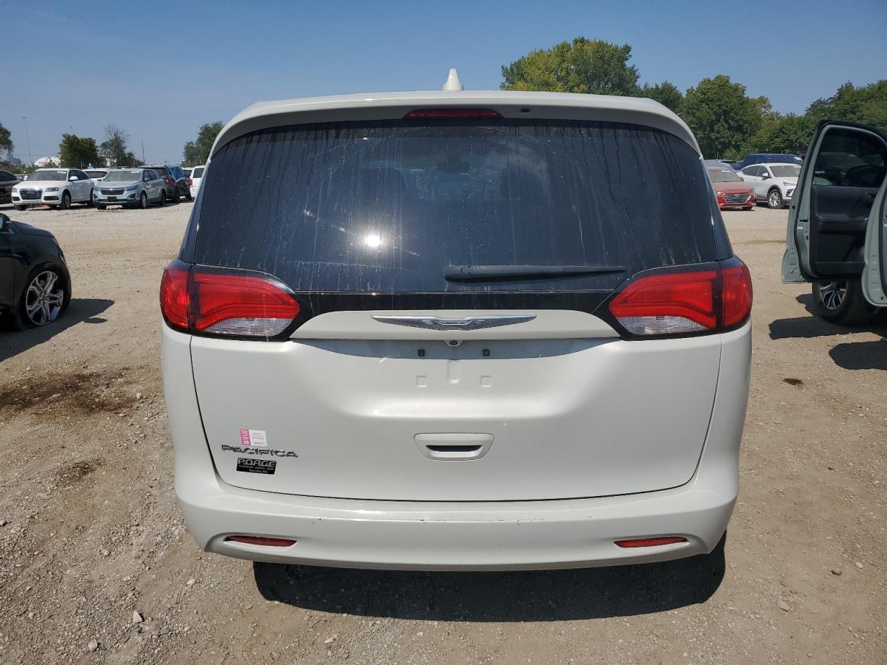 2017 Chrysler Pacifica Touring VIN: 2C4RC1DG1HR667978 Lot: 71426285