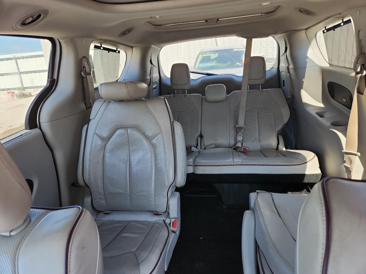 2019 Chrysler Pacifica Limited VIN: 2C4RC1GGXKR745869 Lot: 84253055