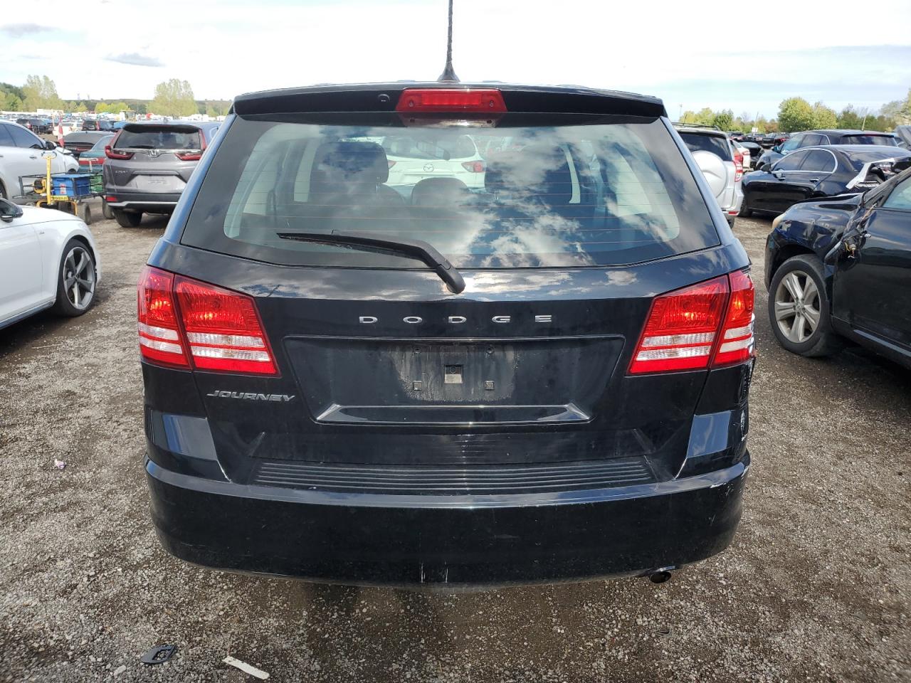 2018 Dodge Journey Se VIN: 3C4PDCAB5JT157399 Lot: 71086205