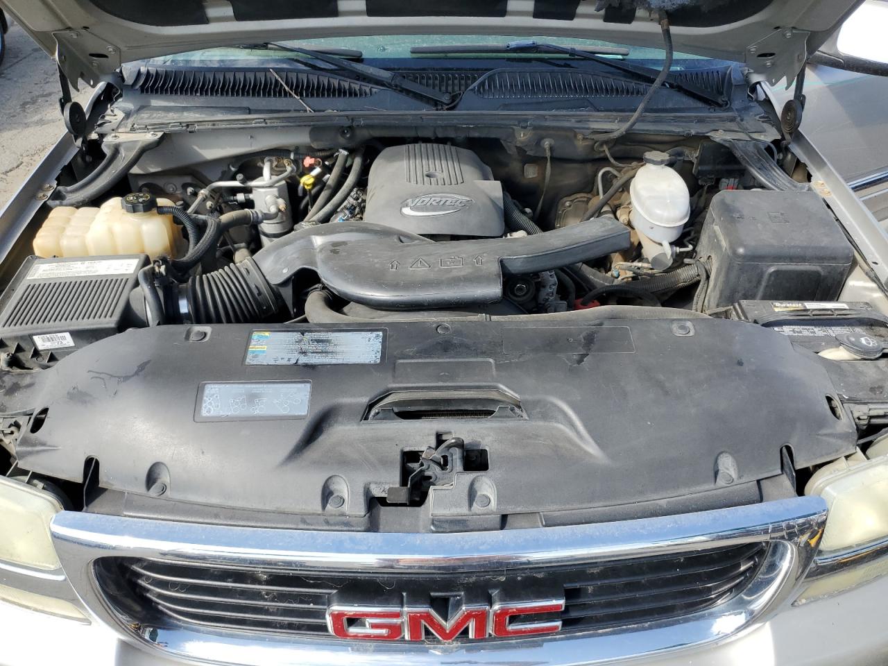 2004 GMC Yukon VIN: 1GKEC13V94J210210 Lot: 81797715