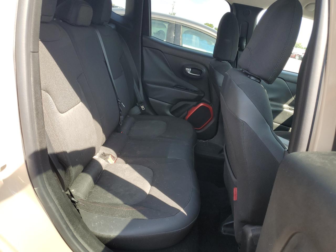 2015 Jeep Renegade Trailhawk VIN: ZACCJBCT0FPB55383 Lot: 71796995