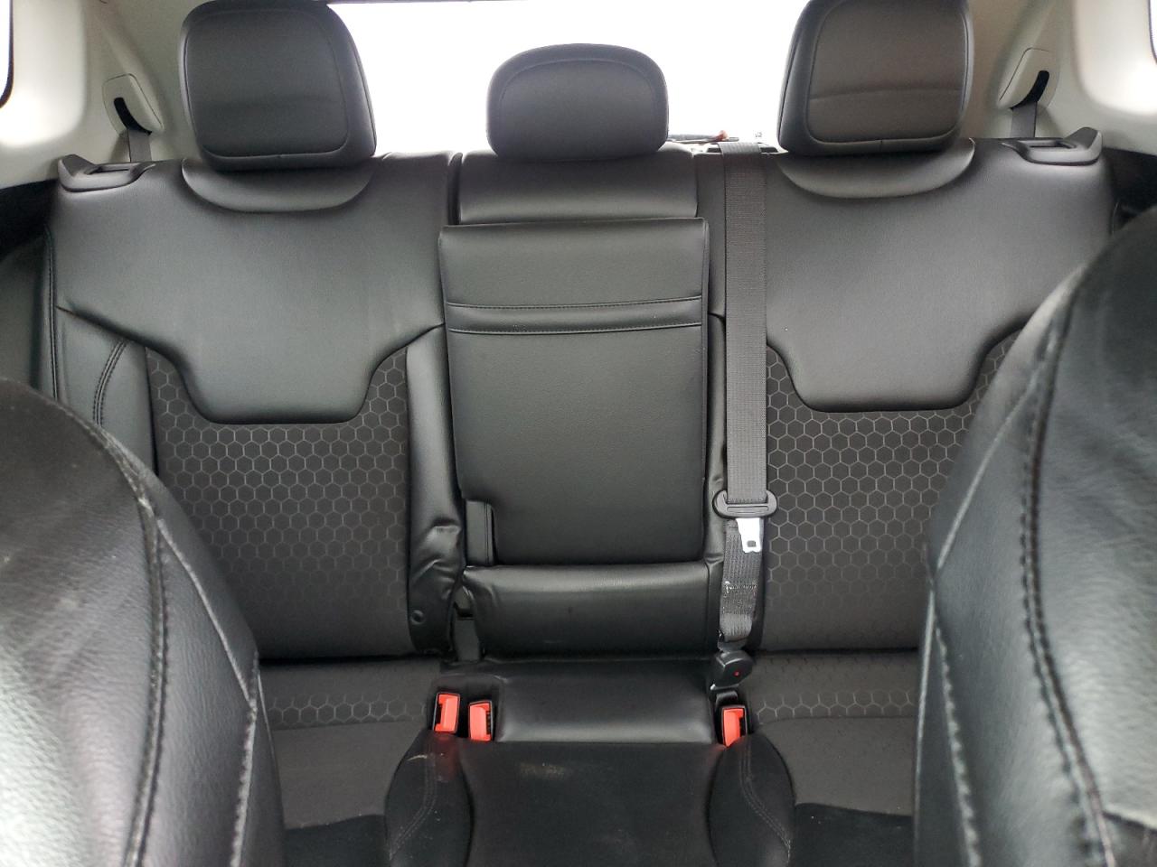 2019 Jeep Compass Latitude VIN: 3C4NJCBB4KT636865 Lot: 81843145