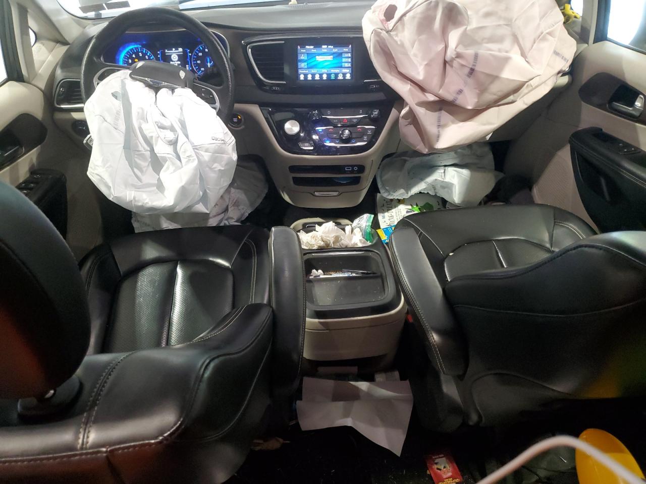 2020 Chrysler Voyager Lxi VIN: 2C4RC1DGXLR181789 Lot: 84545955