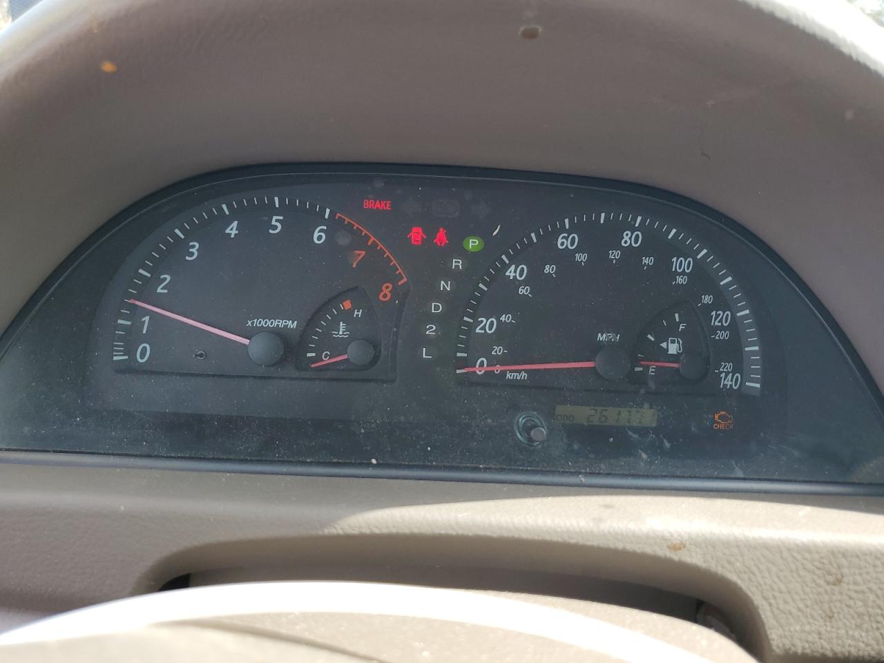 2004 Toyota Camry Le VIN: 4T1BE32K04U263111 Lot: 81783475