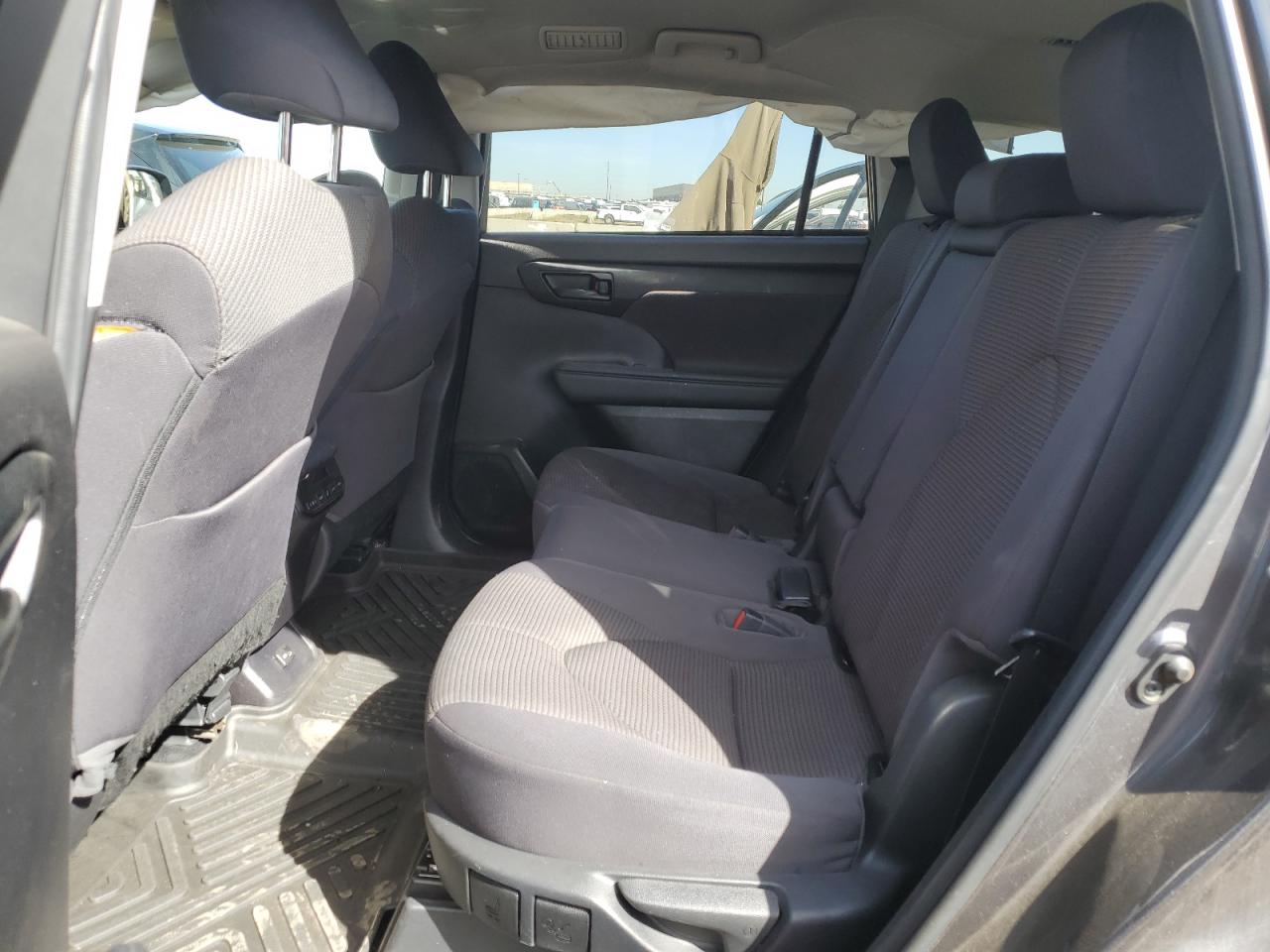 2022 Toyota Highlander L VIN: 5TDBZRBH7NS257912 Lot: 81437625