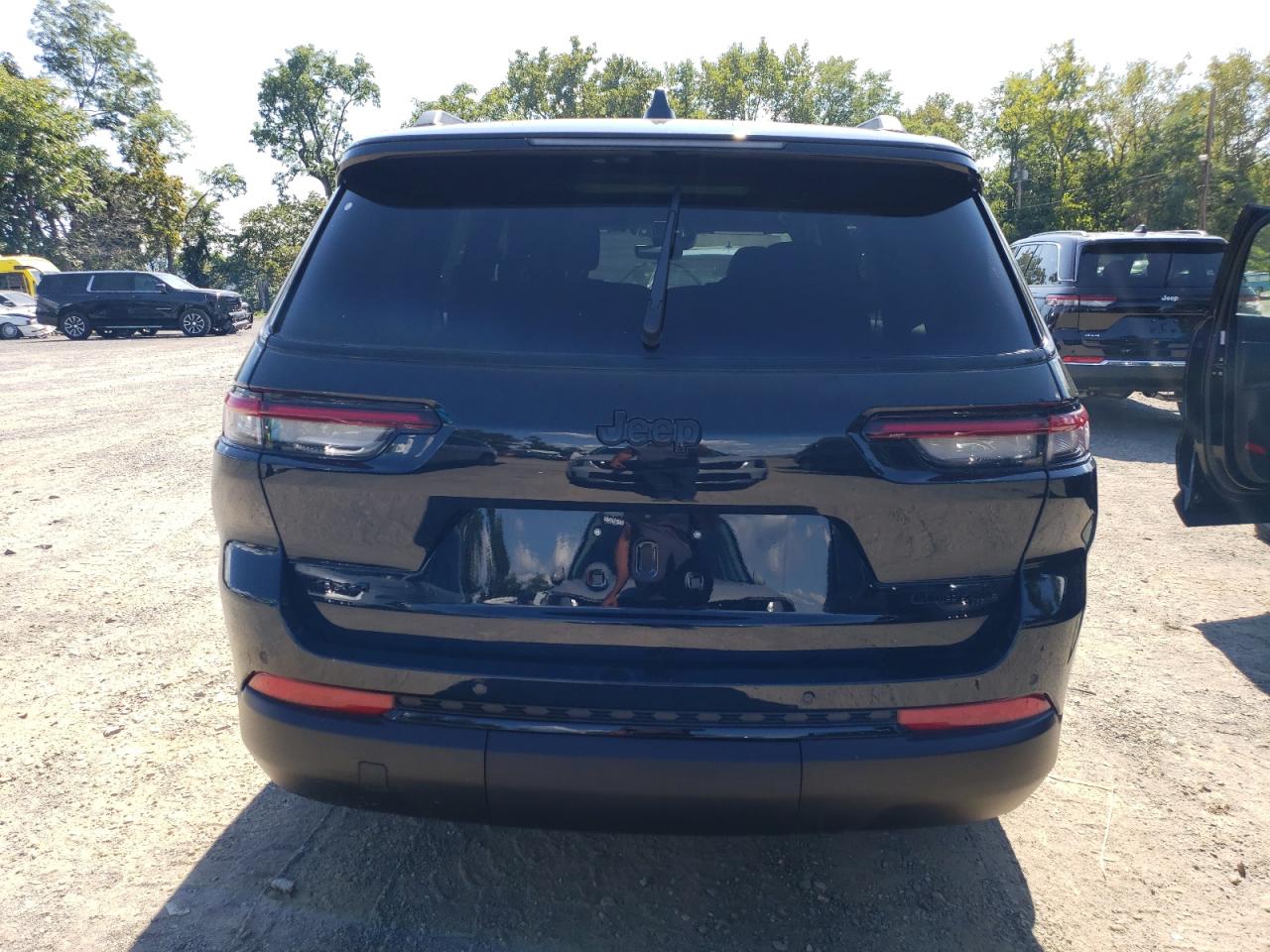 2025 Jeep Grand Cherokee L Limited VIN: 1C4RJKBG0S8711129 Lot: 71661985