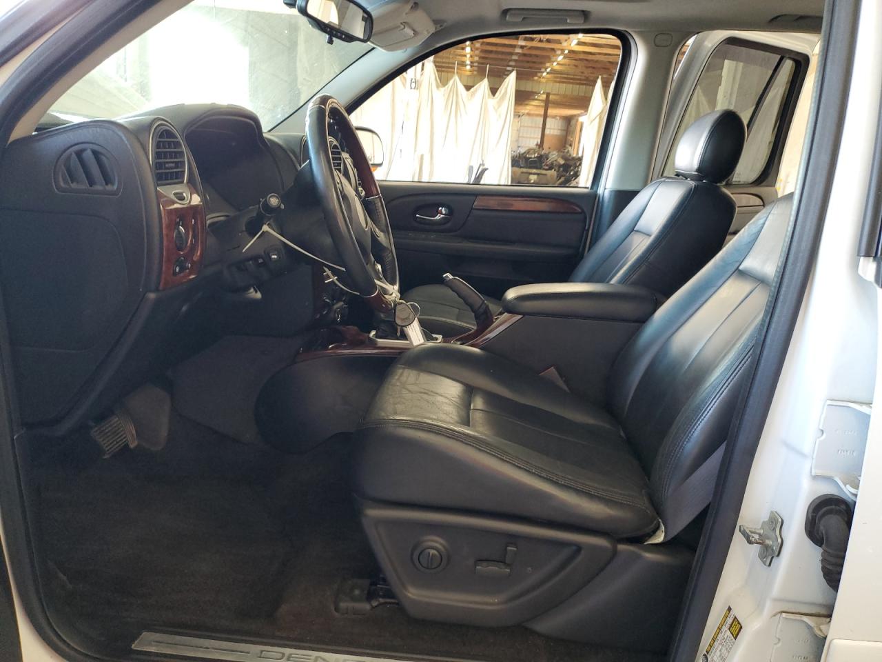 2005 GMC Envoy Denali VIN: 1GKET63MX52323938 Lot: 84262945