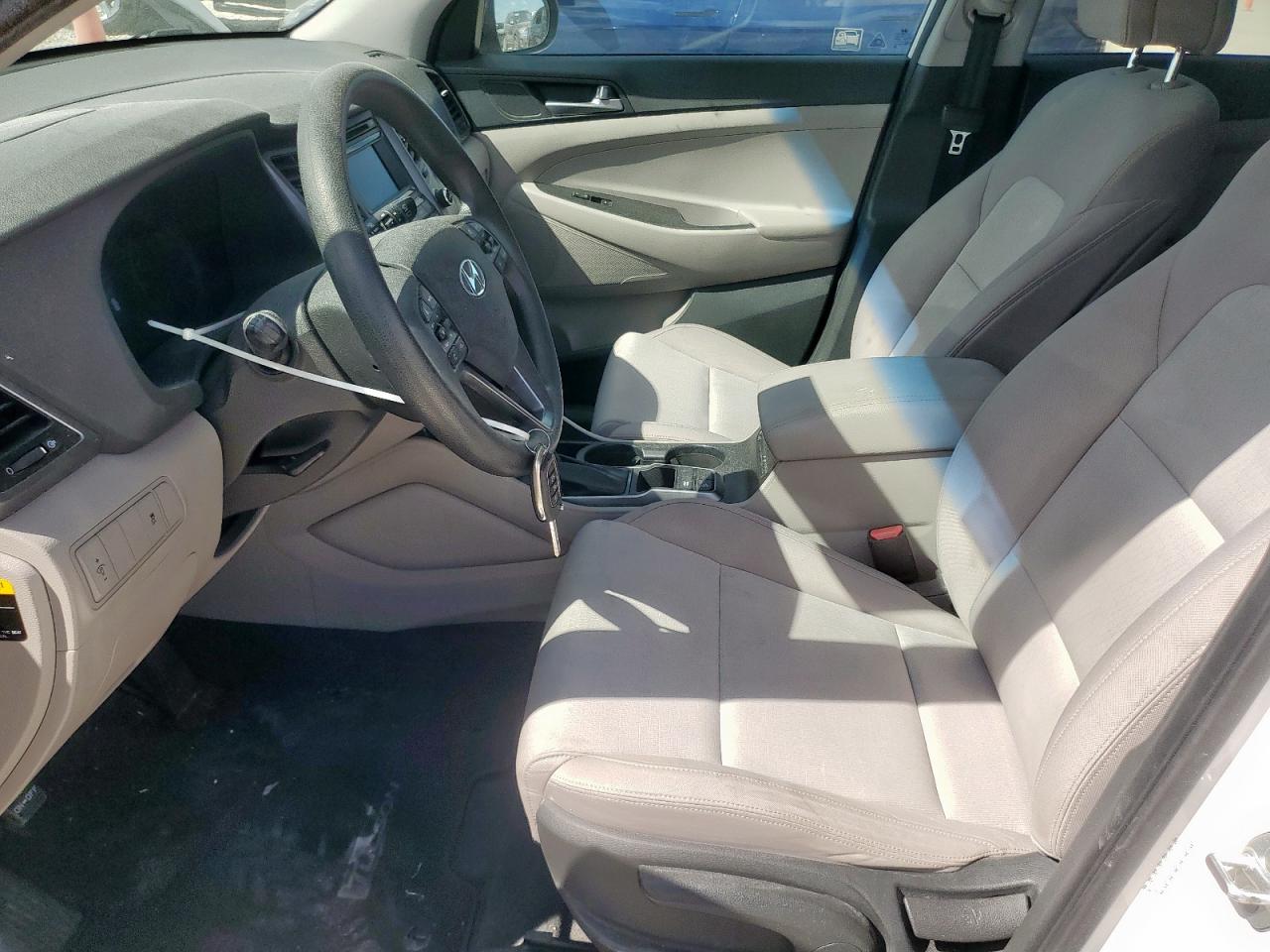 2016 Hyundai Tucson Se VIN: KM8J23A44GU195097 Lot: 82129865