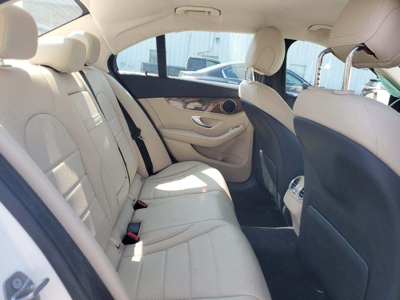 2017 Mercedes-Benz C 300 VIN: 55SWF4JB2HU180657 Lot: 80109065