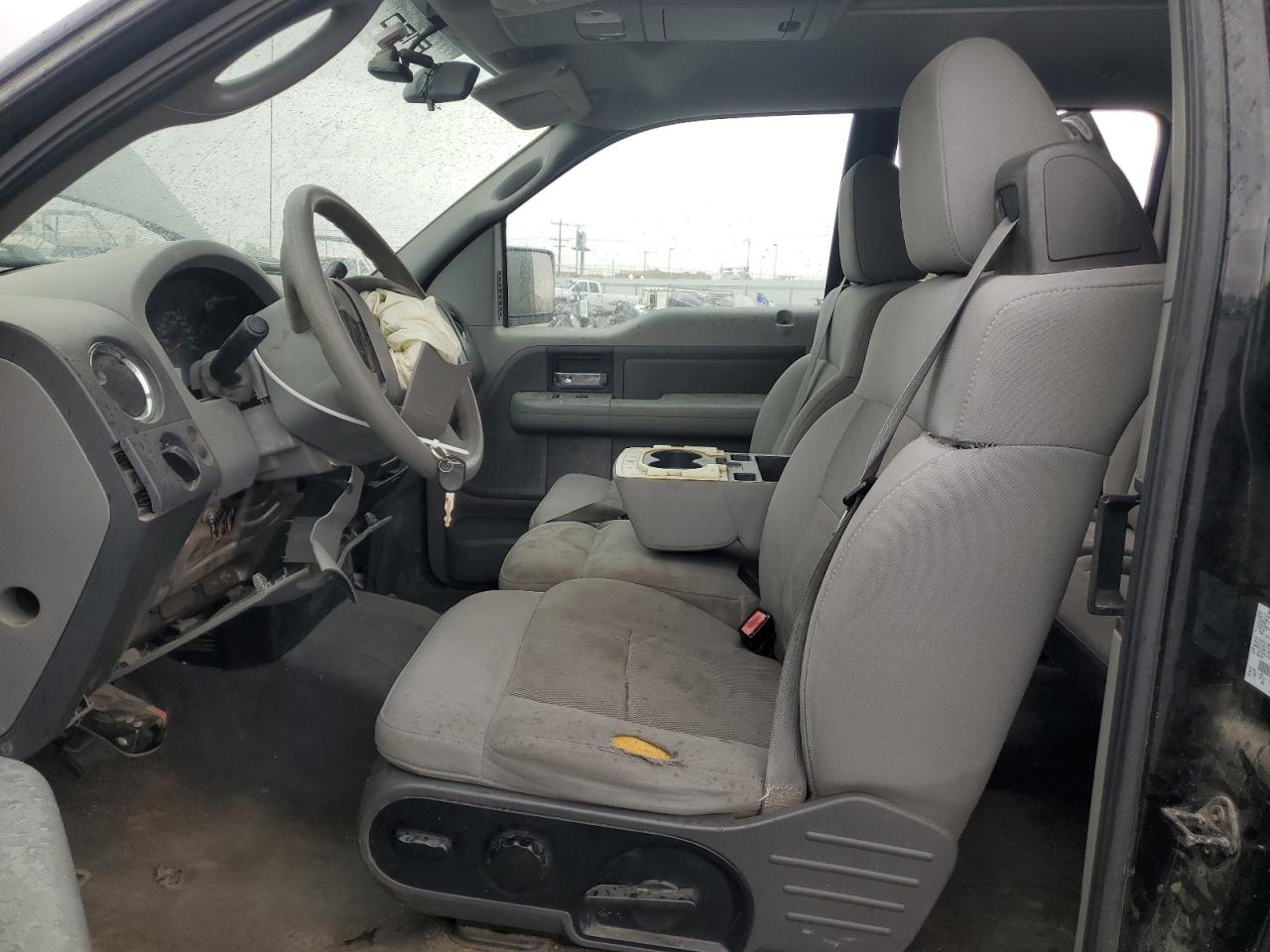 2004 Ford F150 VIN: 1FTPX12544NB00605 Lot: 84464365