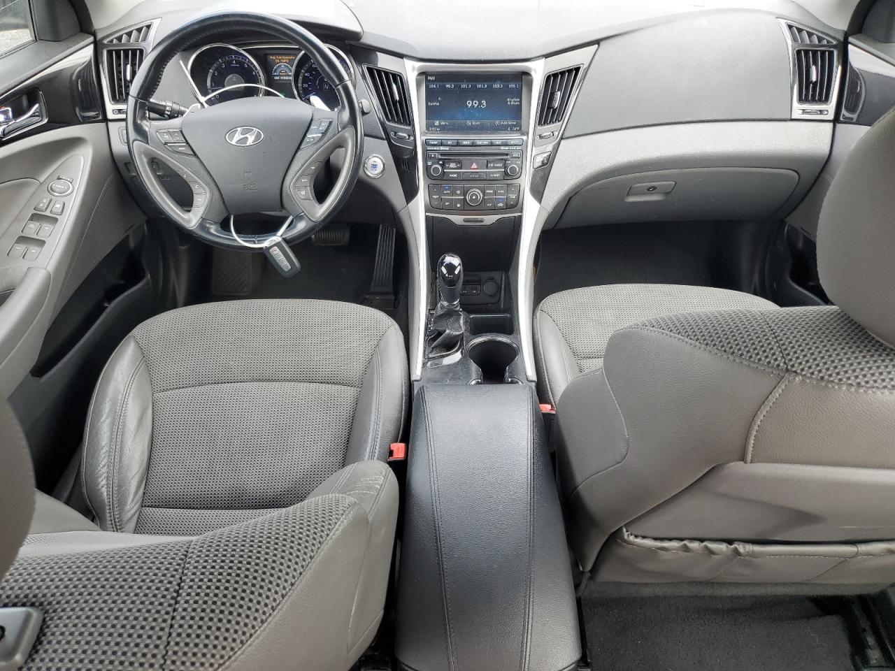 2014 Hyundai Sonata Se VIN: 5NPEC4AB5EH888758 Lot: 81250235